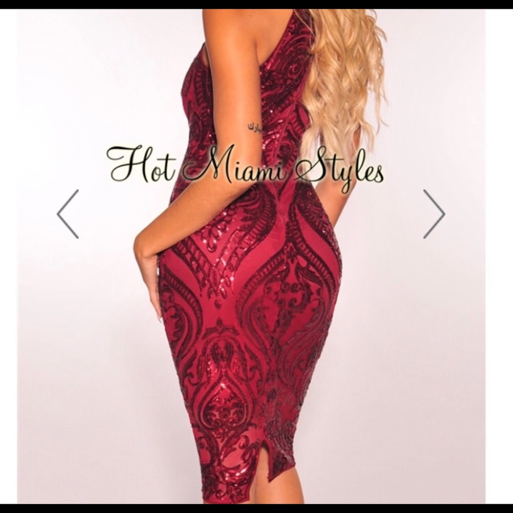 ❤️ RED SEQUIN DRESS ❤️ - Picture 2 of 6